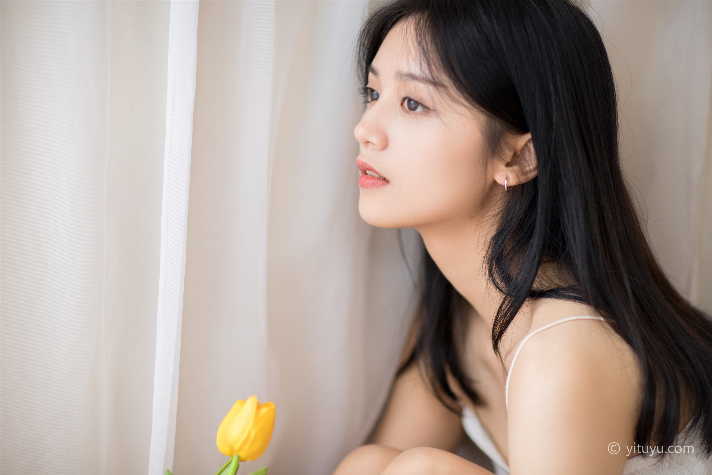 YITUYU艺图语  2021.05.31 爱与光 雨文